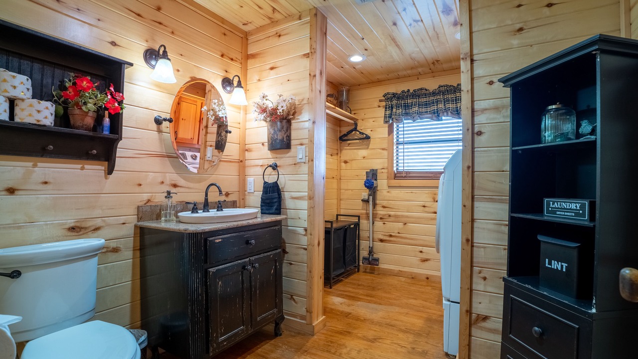Photo of Bedroom in Sulphur Springs