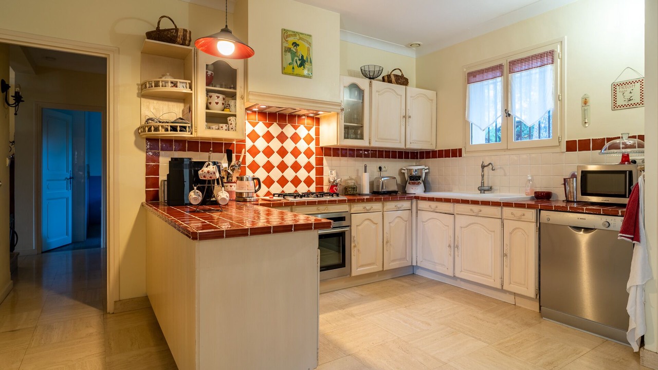 Photo of Kitchen in Saint-Georges-d'Orques