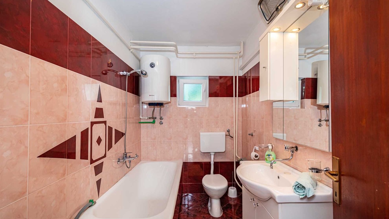 Photo of Bathroom in Suhovare