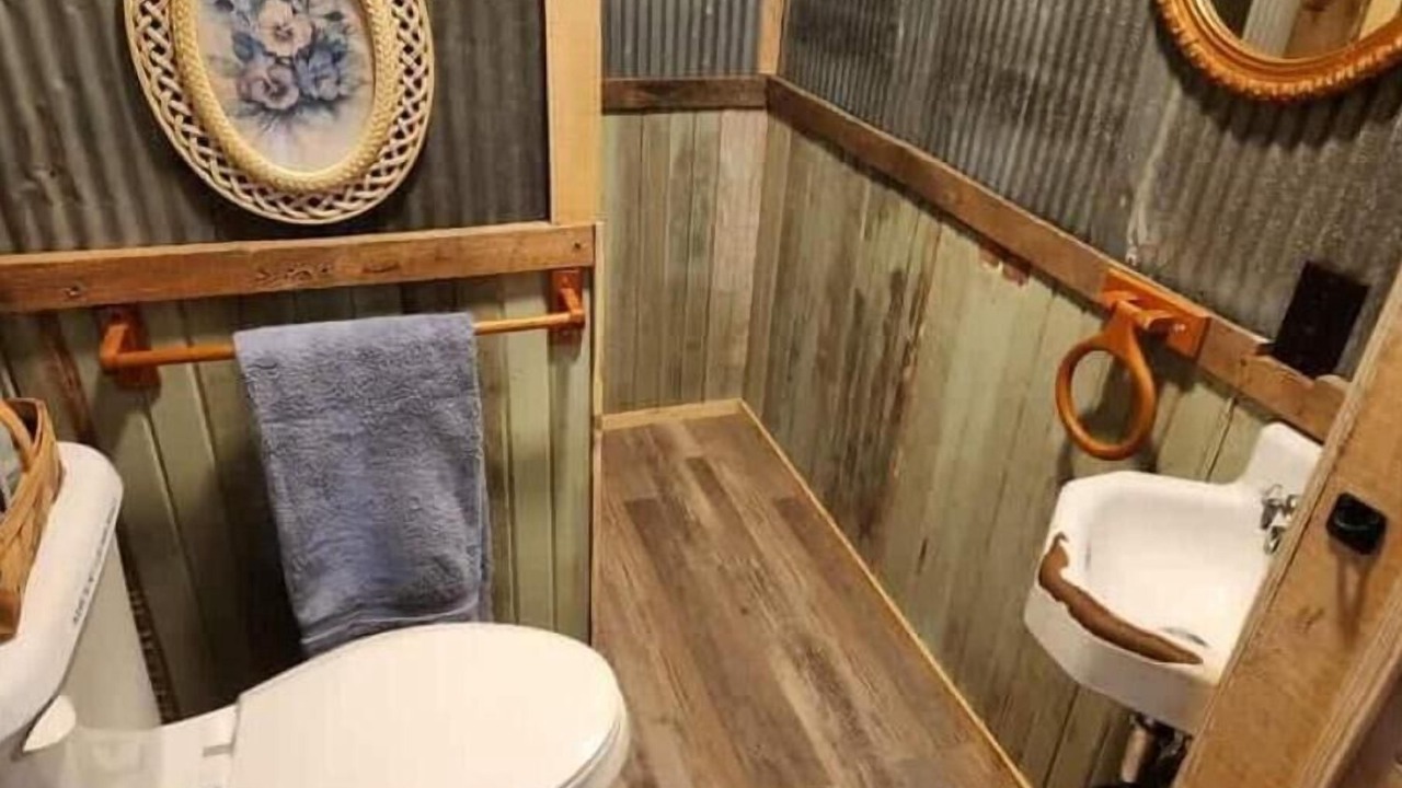 Photo of Bathroom in Marshall