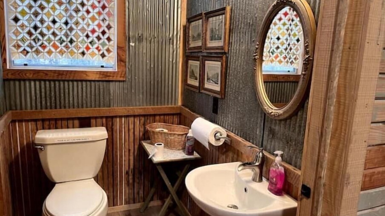 Photo of Bathroom in Marshall