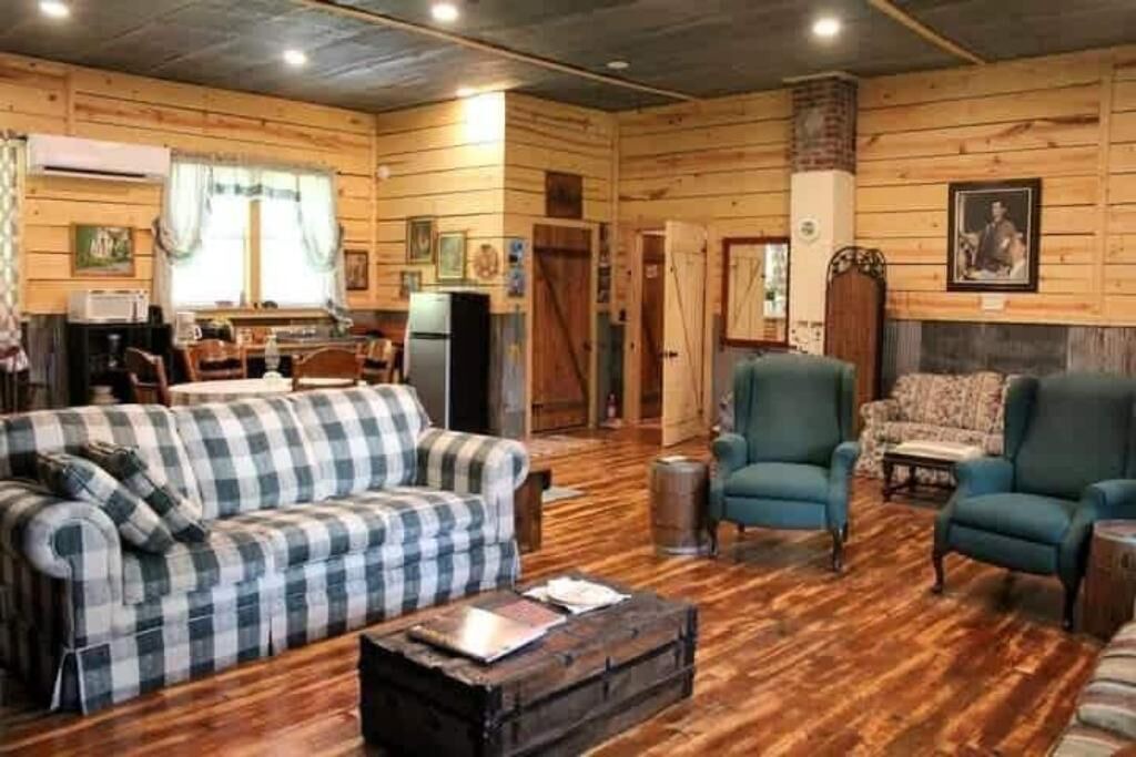 Photo of Livingroom in Marshall