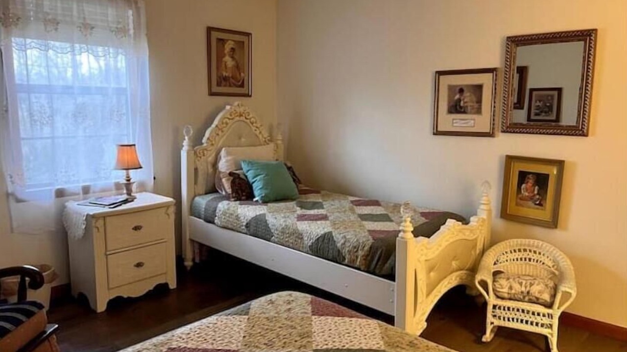 Photo of Bedroom in Marshall