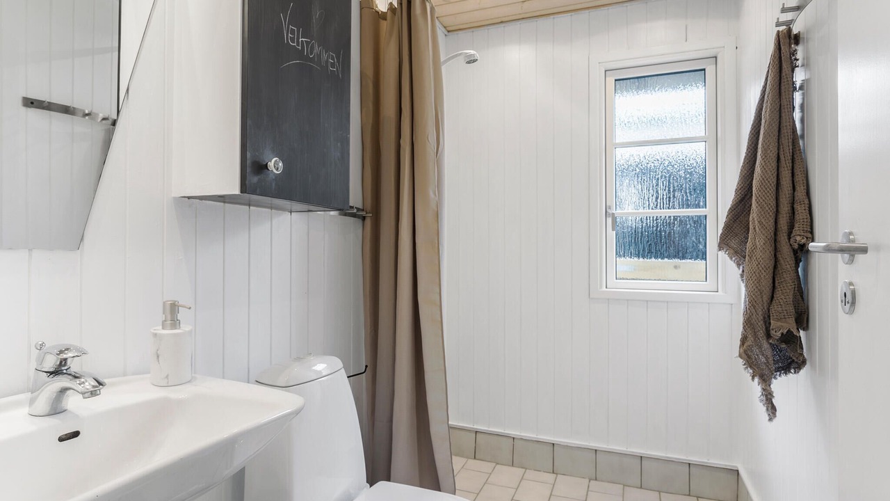 Photo of Bathroom in Fynshav