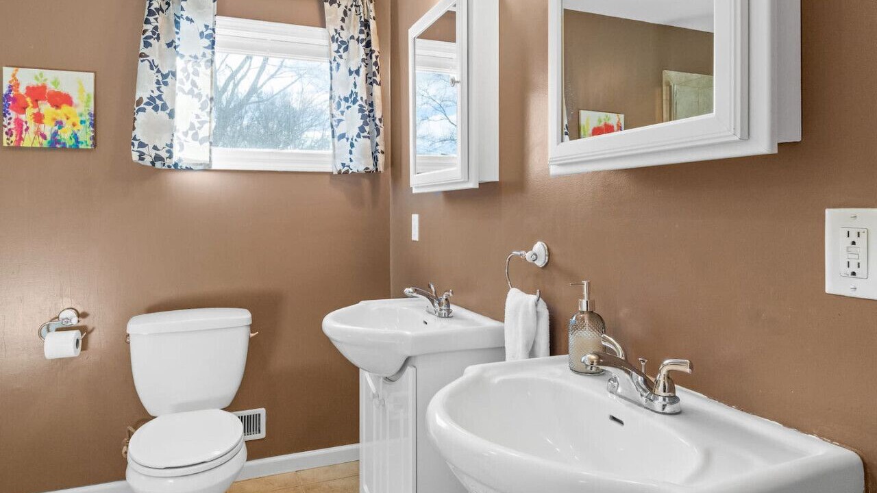 Photo of Bathroom in Chili Center