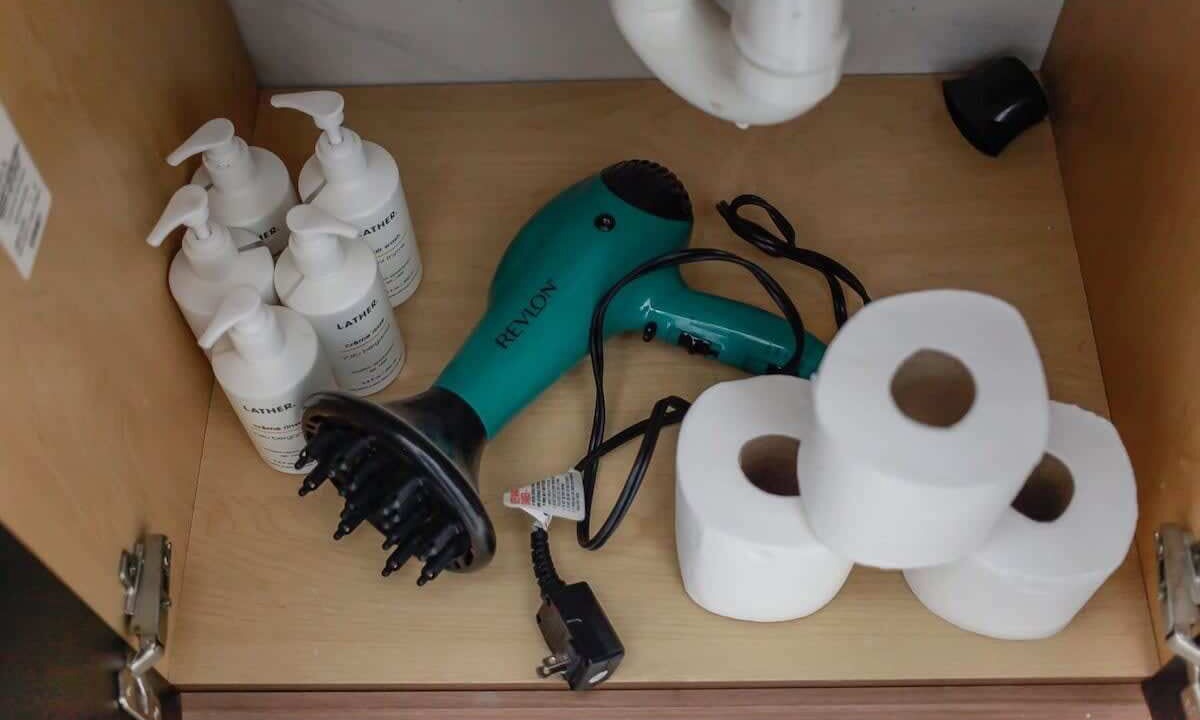 Photo of Bathroom in Willoughby Spit