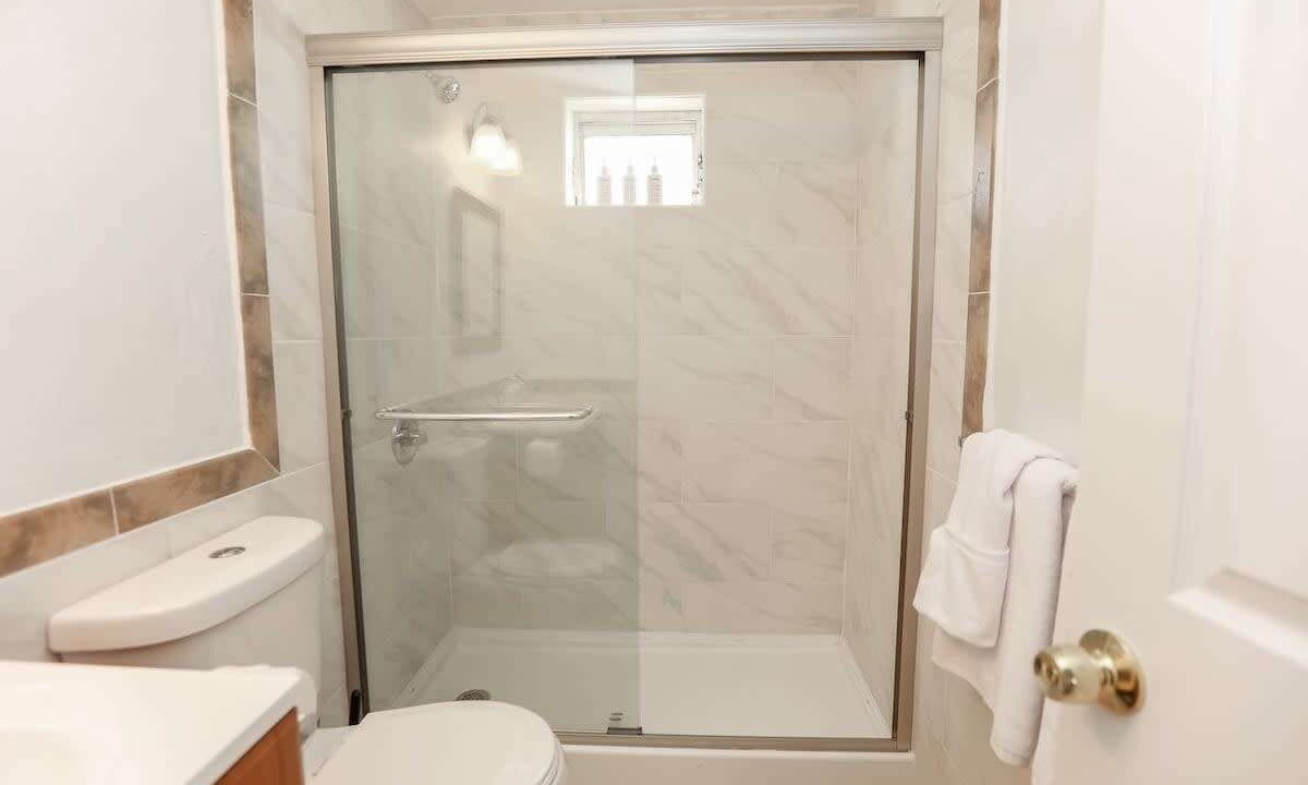 Photo of Bathroom in Willoughby Spit