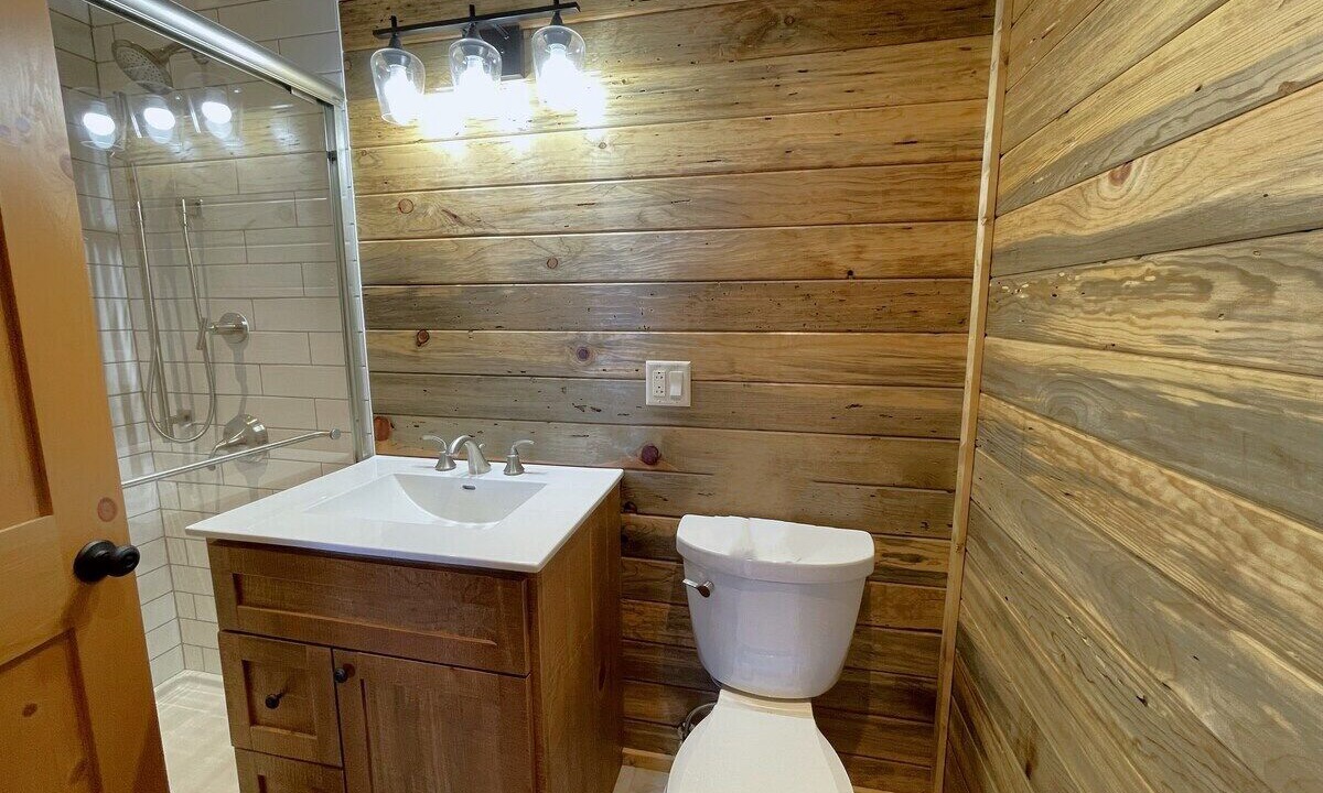 Photo of Bathroom in Butternut