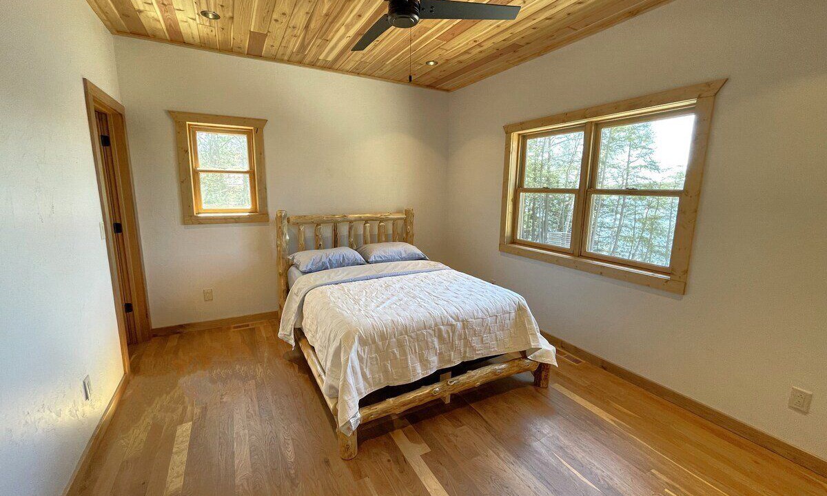 Photo of Bedroom in Butternut