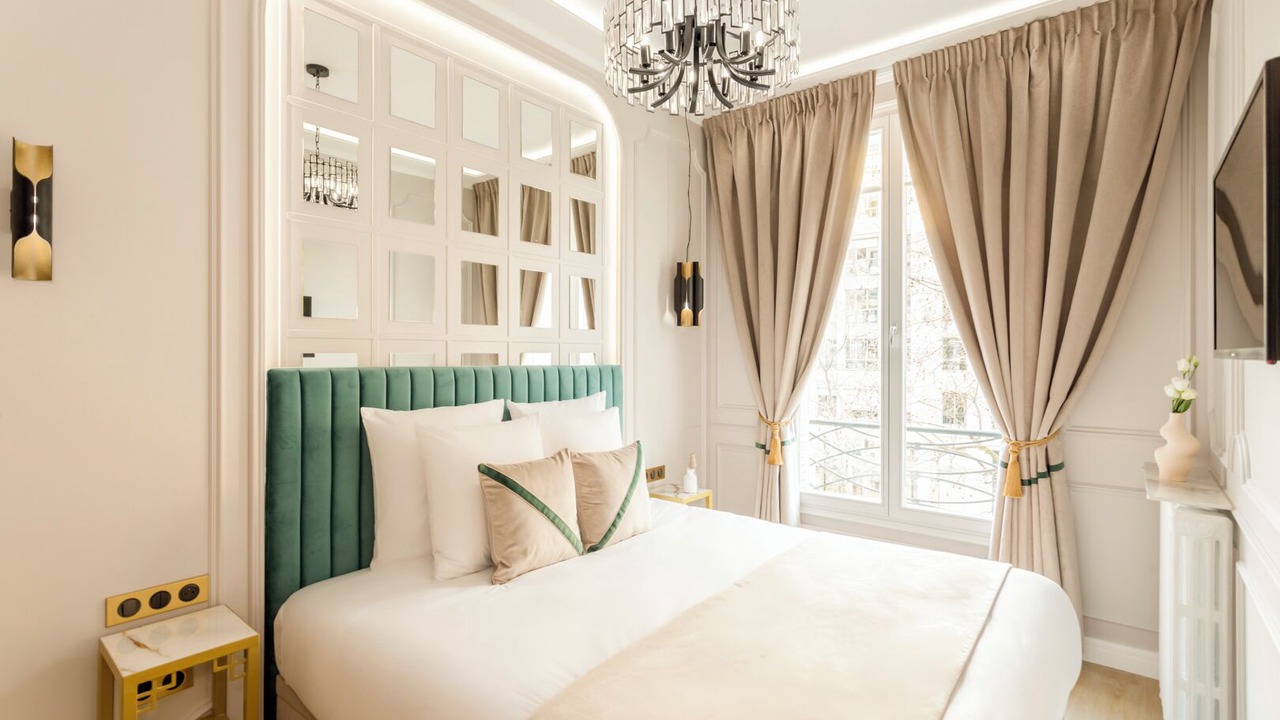 Photo of Bedroom in Chaillot