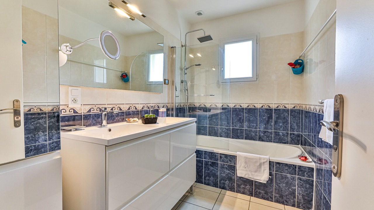 Photo of Bathroom in Challans