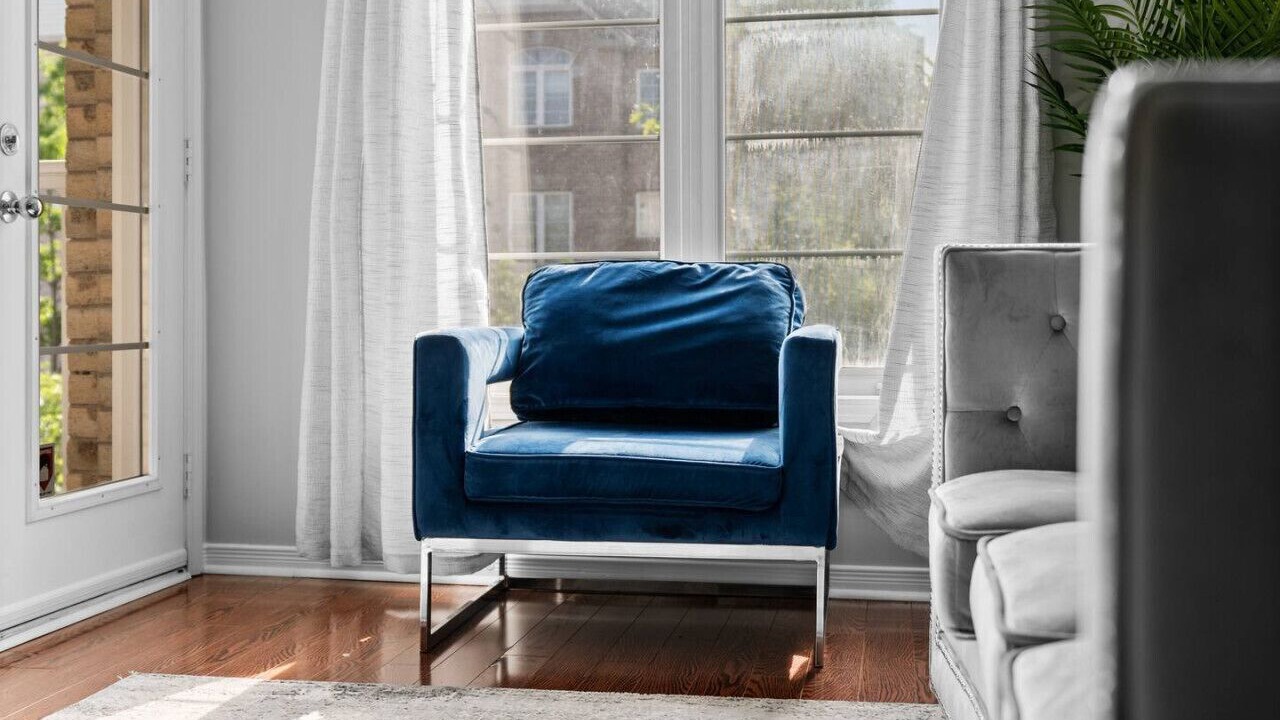 Photo of Livingroom in Ajax