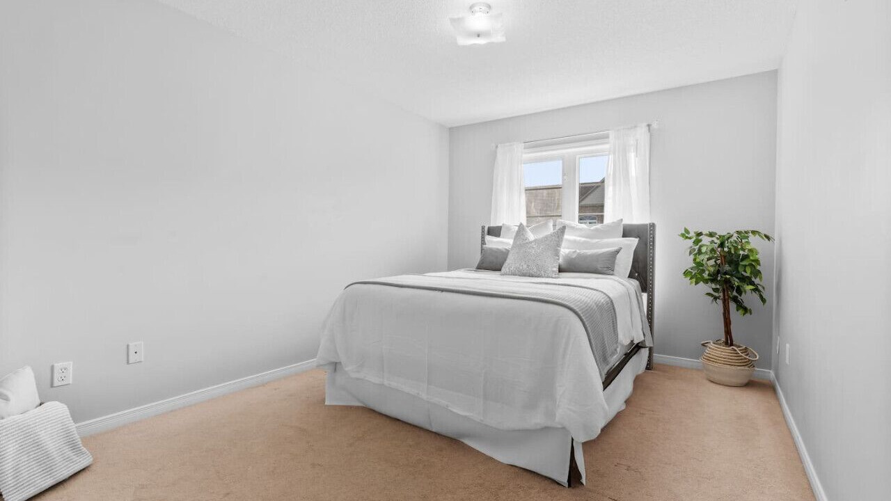 Photo of Bedroom in Ajax