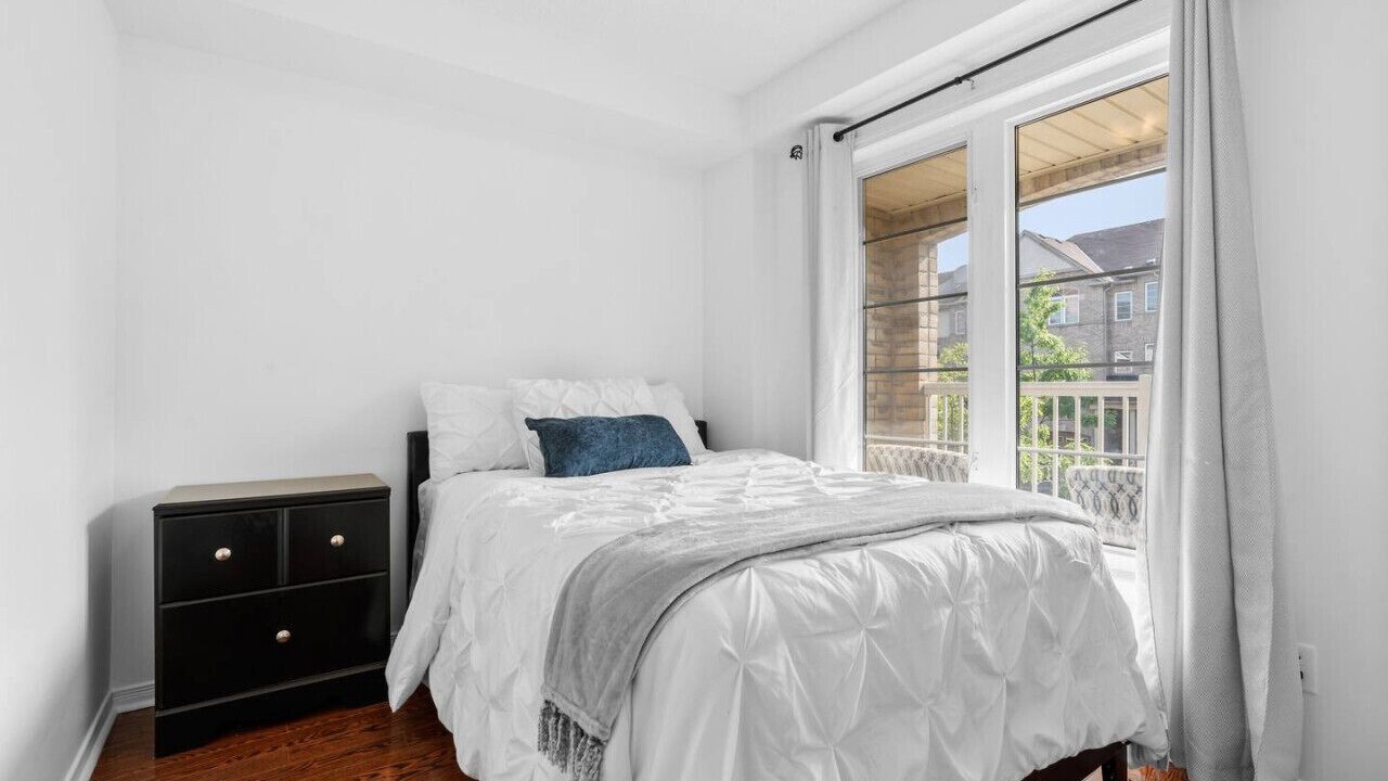Photo of Bedroom in Ajax