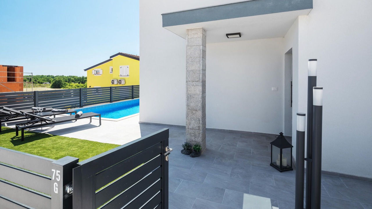 Photo of Outdoor in Musalez