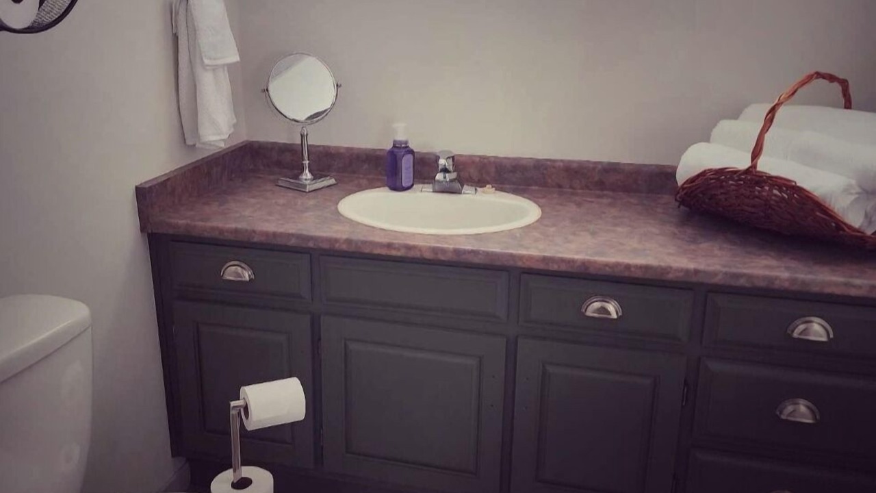 Photo of Bathroom in Tillsonburg