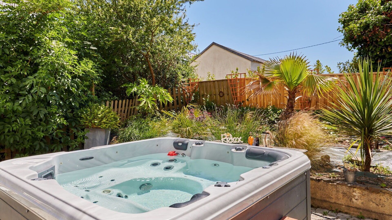 Photo of Outdoor in Surville