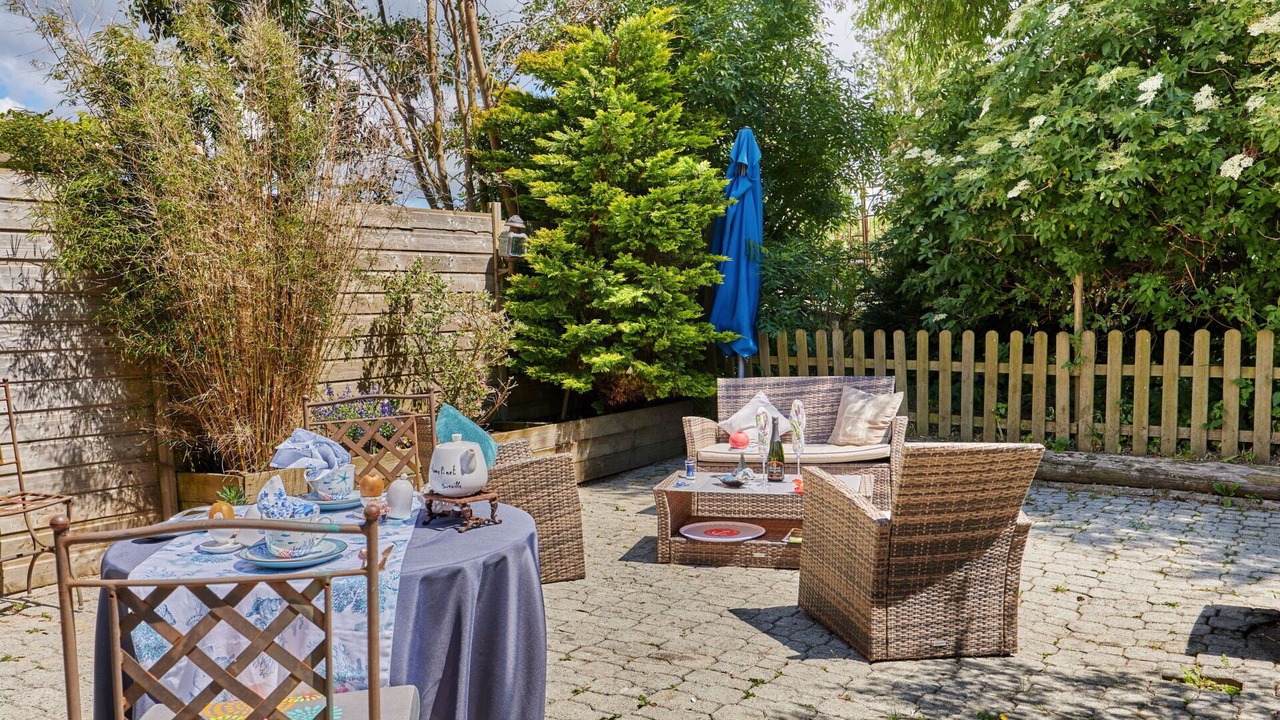 Photo of Outdoor in Surville