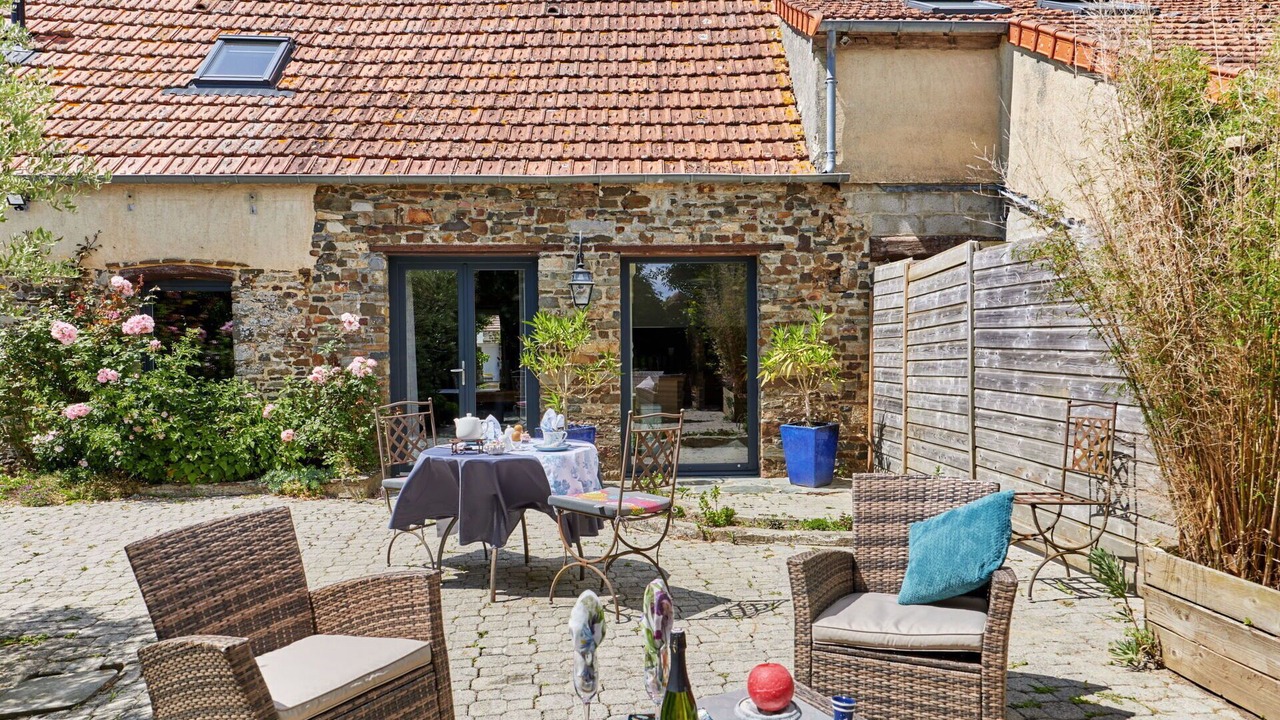 Photo of Outdoor in Surville