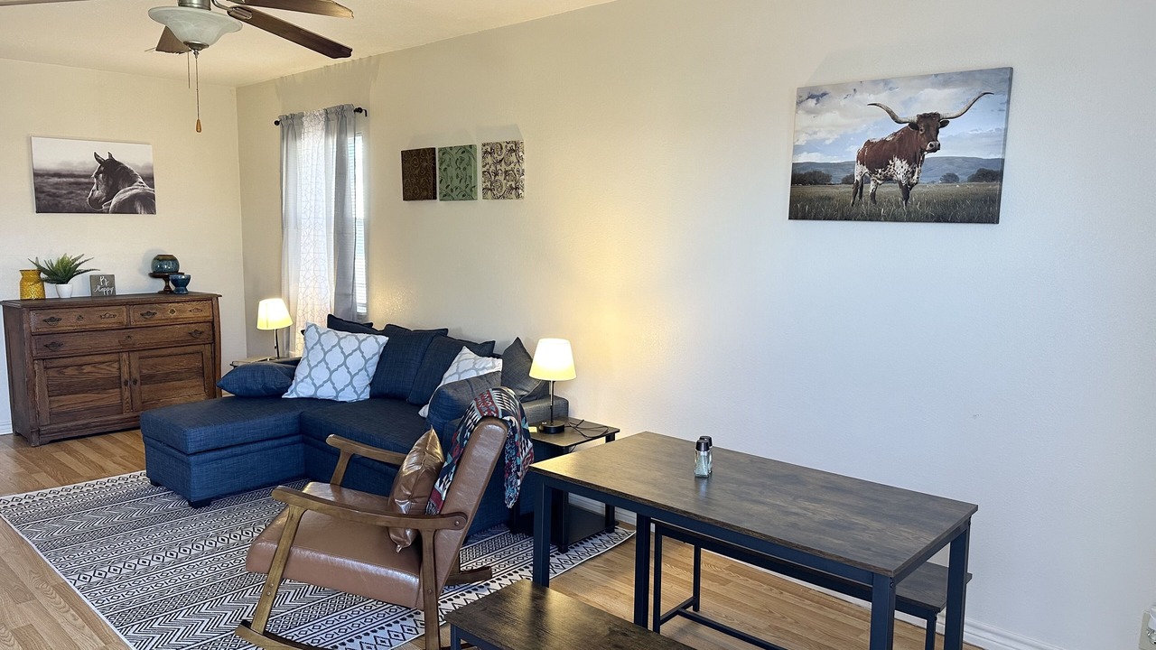 Photo of Livingroom in Sayre
