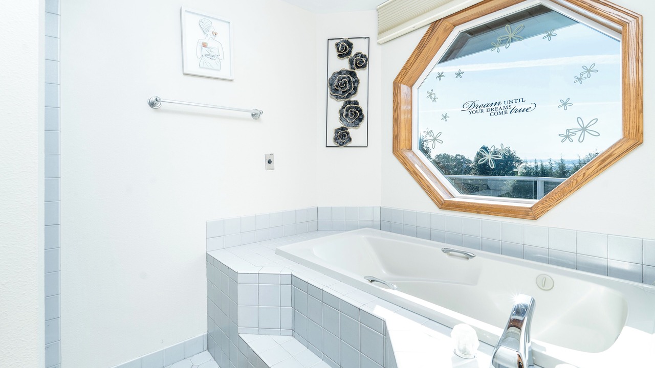 Photo of Bathroom in Marysville