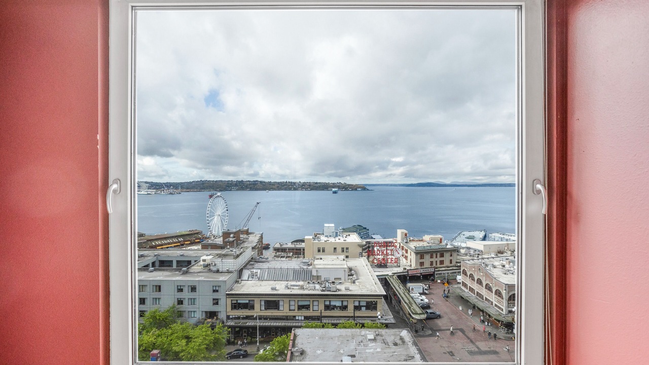 Photo of Others in Downtown Seattle