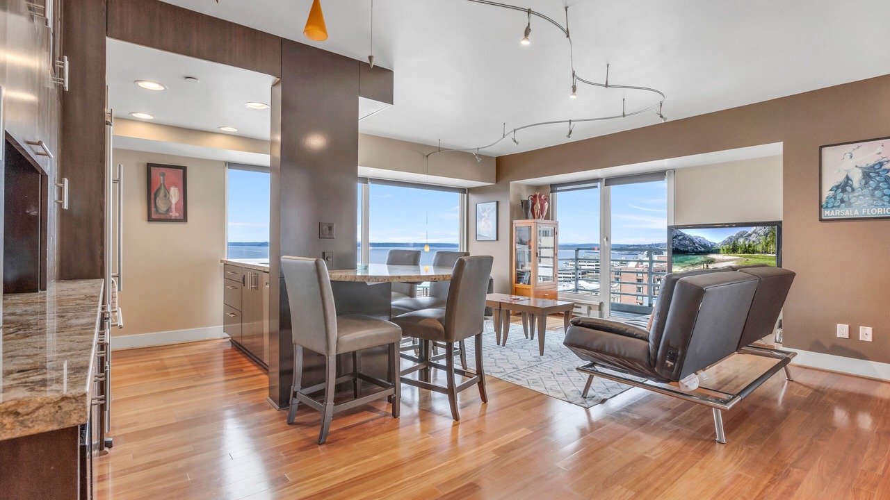 Photo of Others in Downtown Seattle