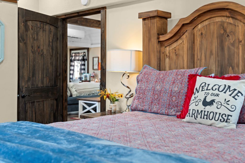 Photo of Bedroom in Edom