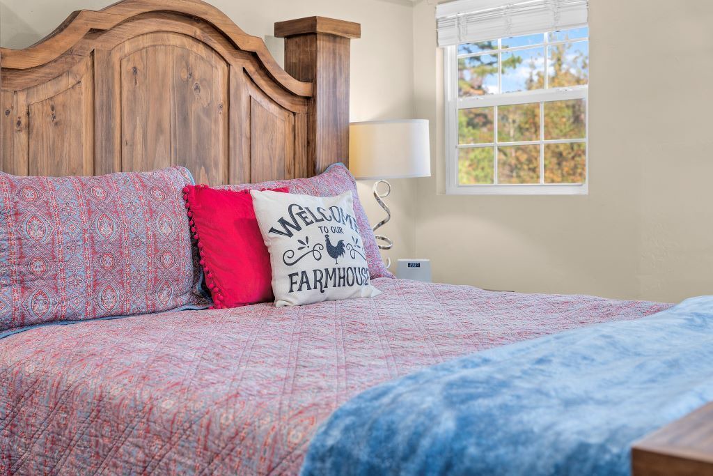 Photo of Bedroom in Edom