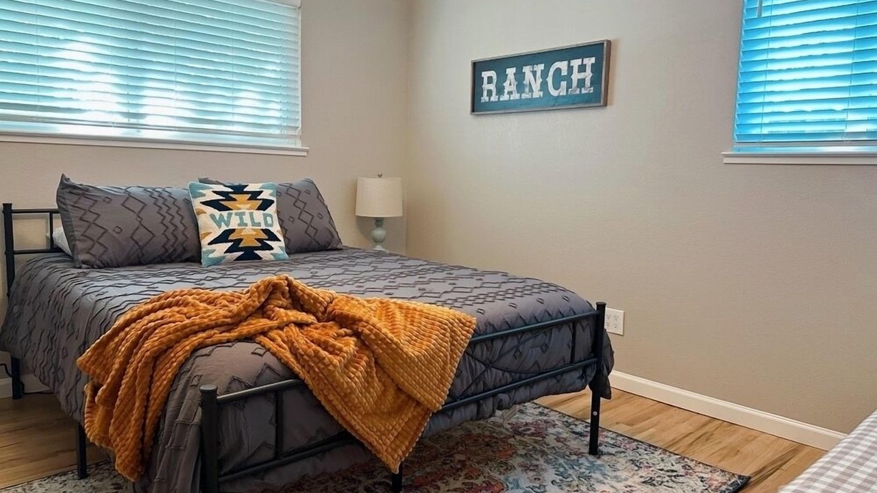 Photo of Bedroom in Oakdale