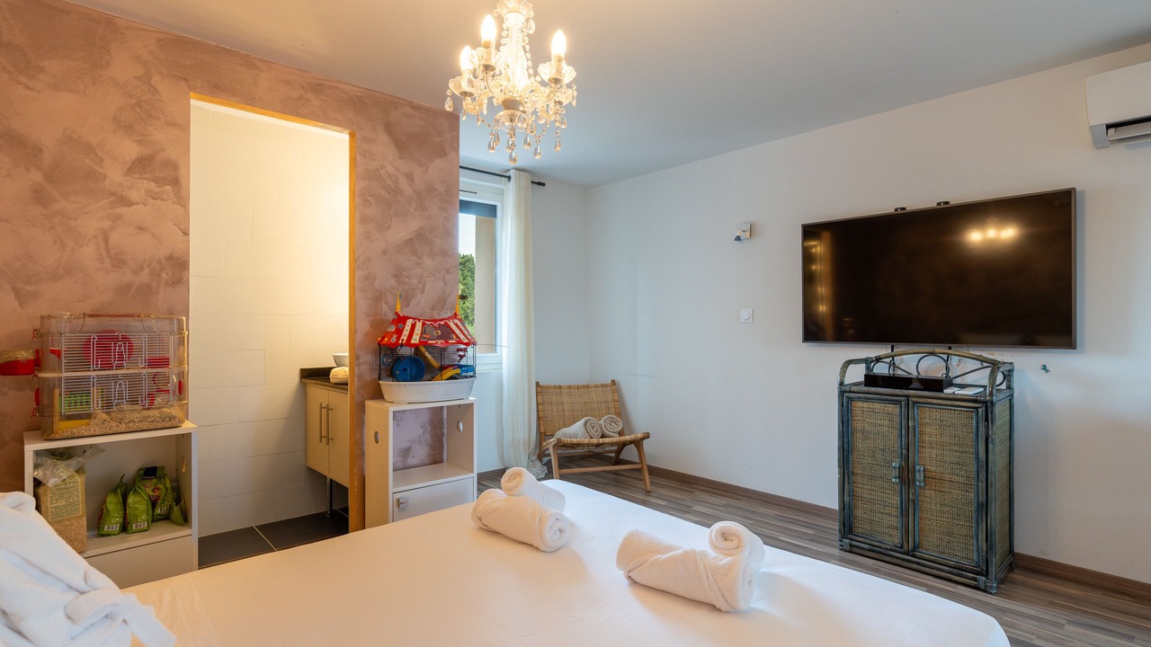 Photo of Bedroom in Camelas
