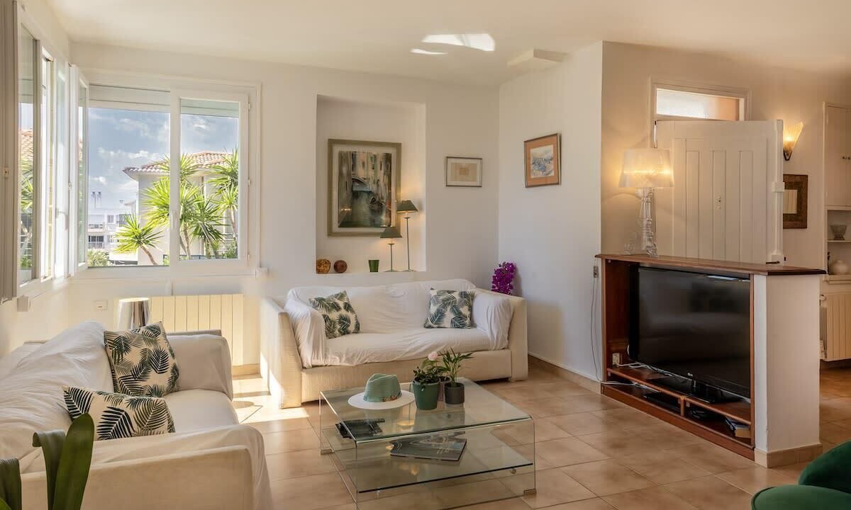 Photo of Livingroom in Ville-di-Pietrabugno