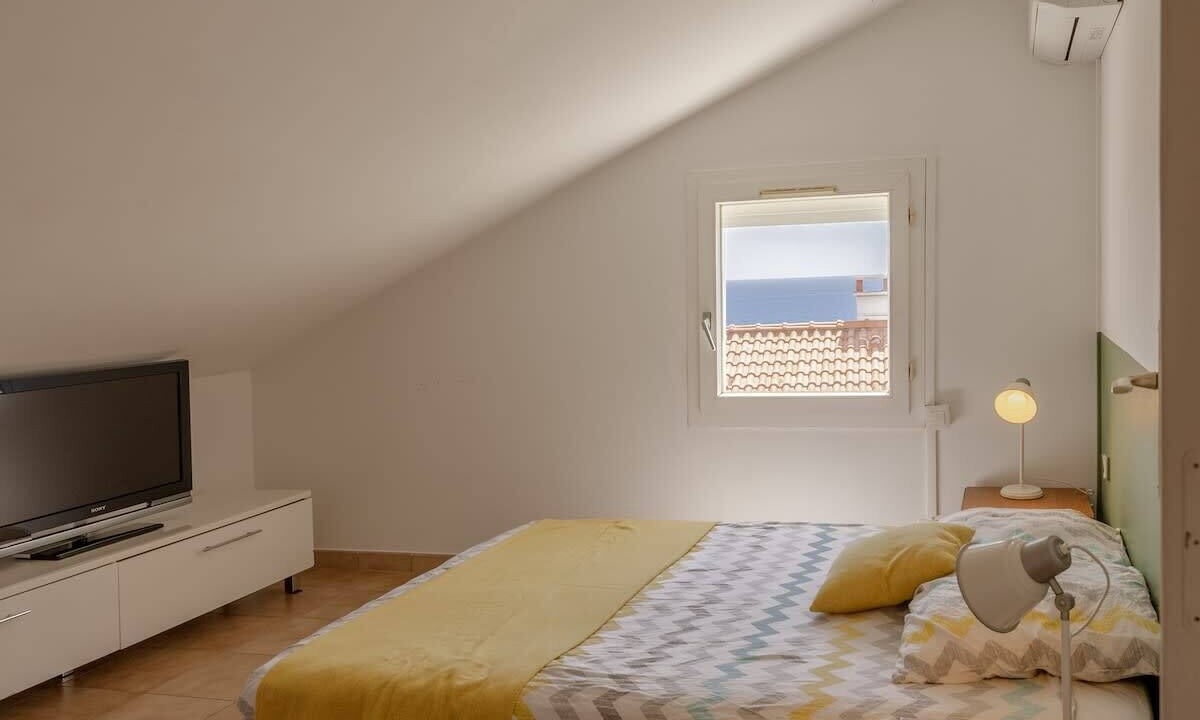 Photo of Bedroom in Ville-di-Pietrabugno