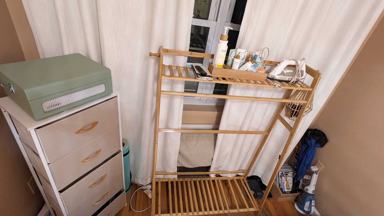 Photo of Bedroom in Pelham Gardens
