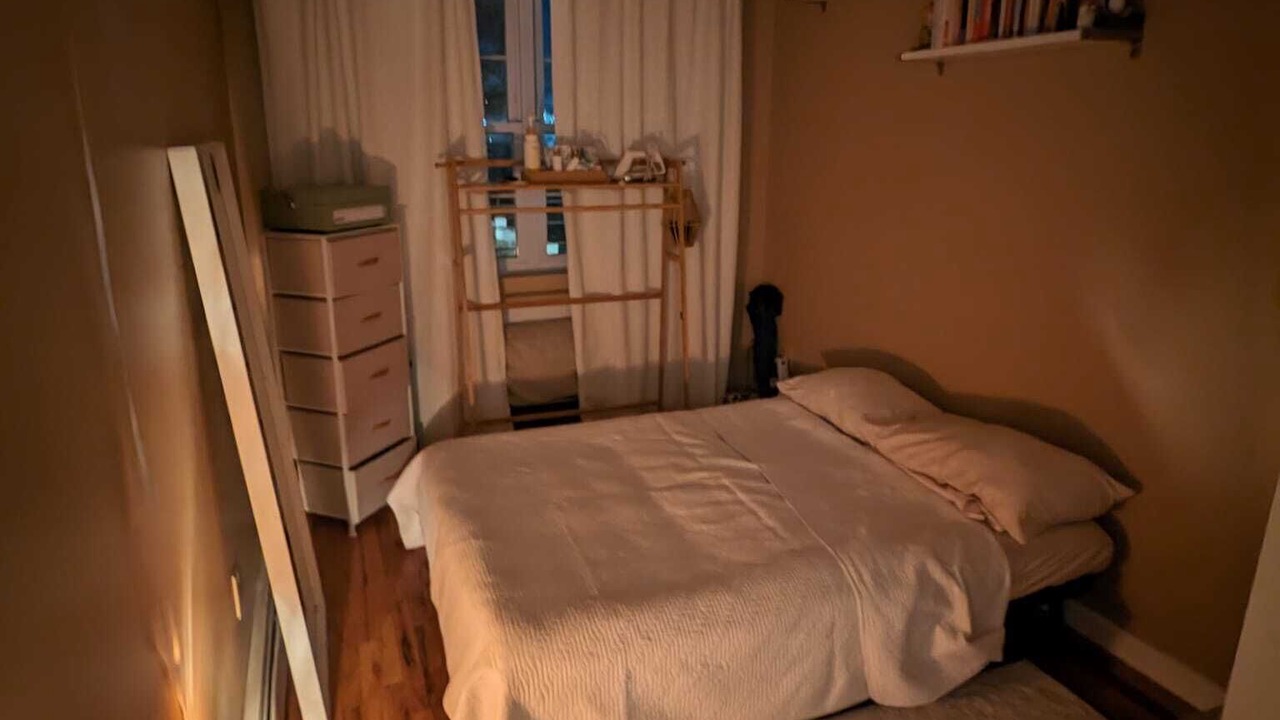 Photo of Bedroom in Pelham Gardens