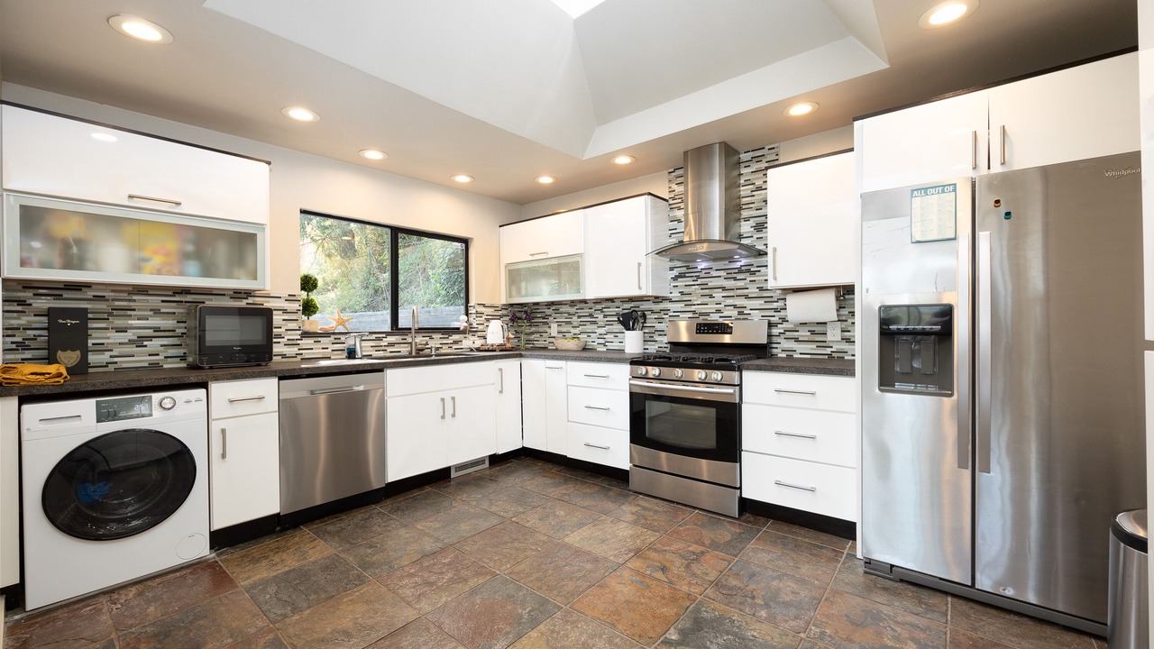 Photo of Kitchen in Pedro Point