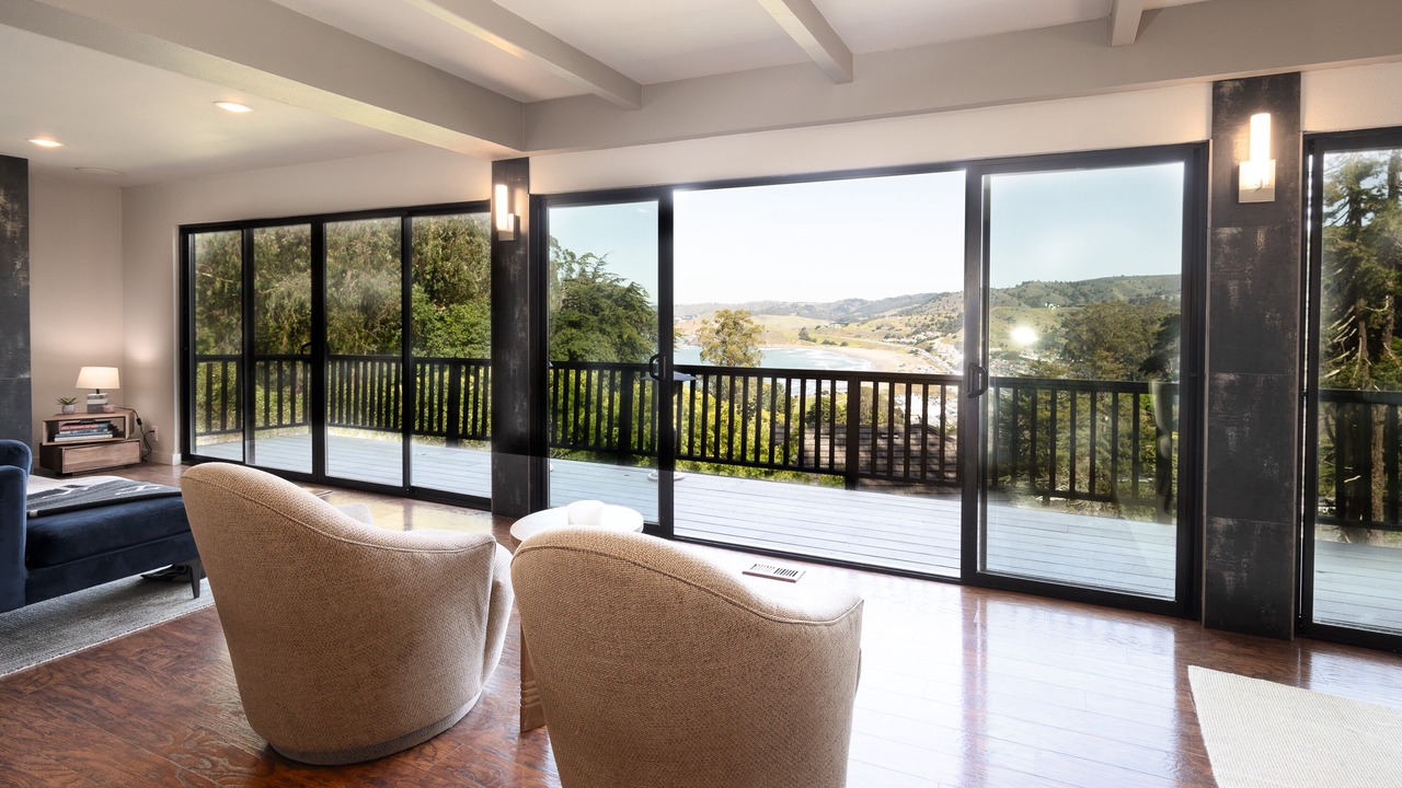 Photo of Livingroom in Pedro Point