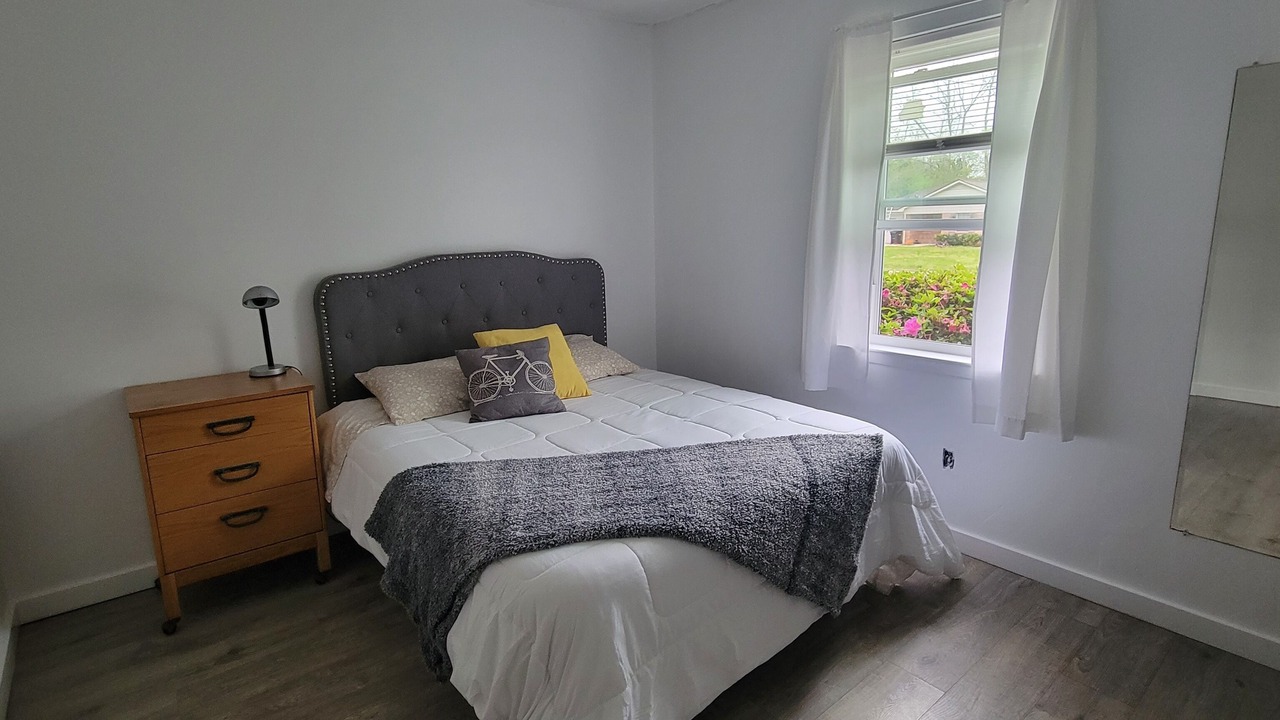 Photo of Bedroom in Loxley