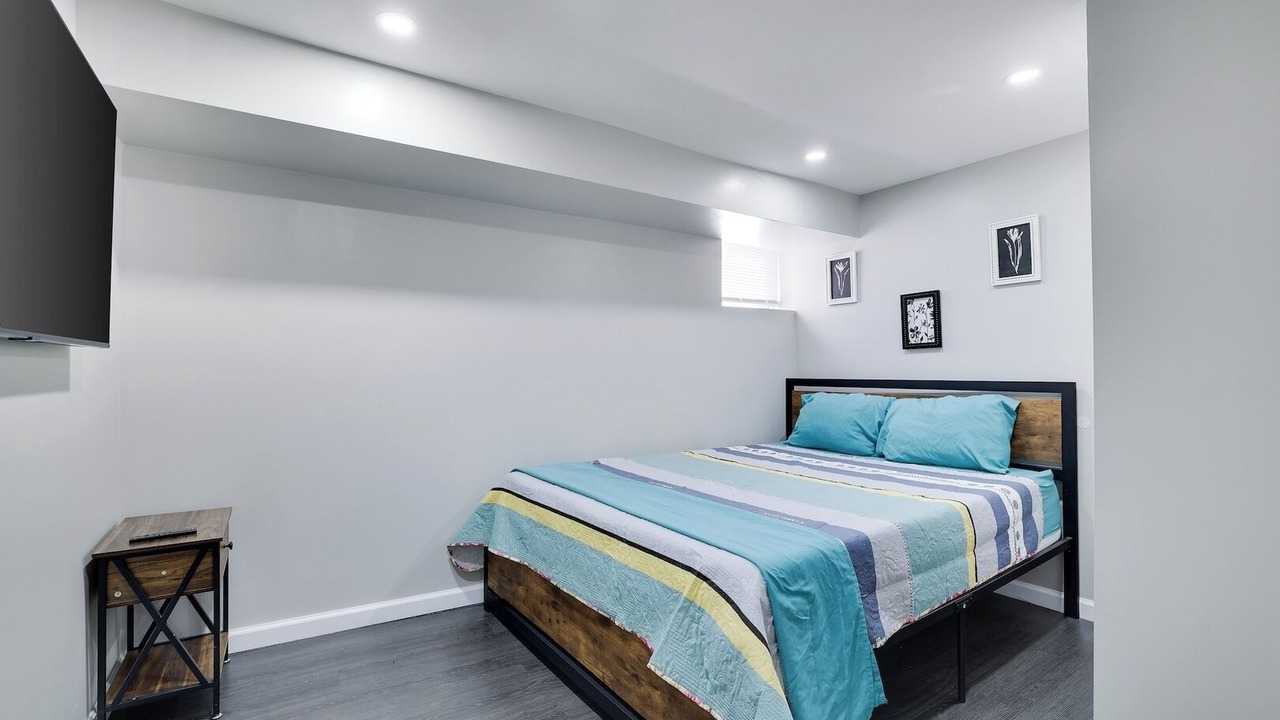 Photo of Bedroom in Weequahic