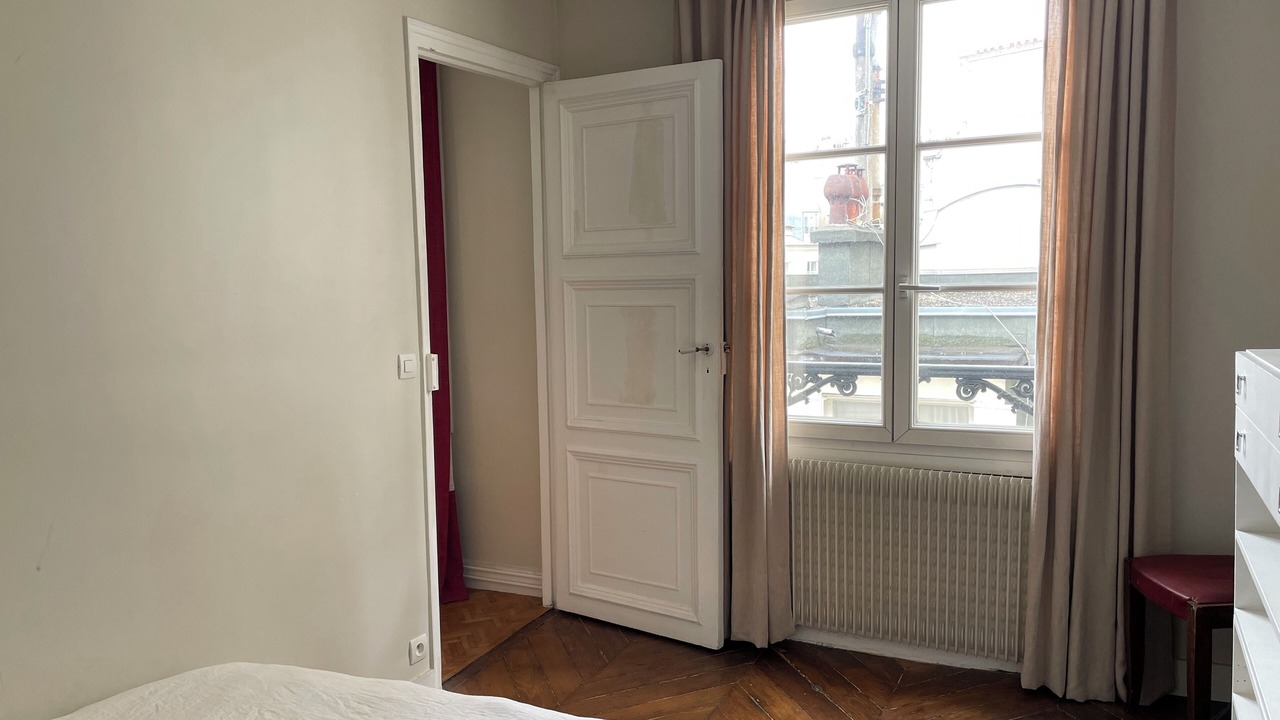 Photo of Bedroom in Pigalle