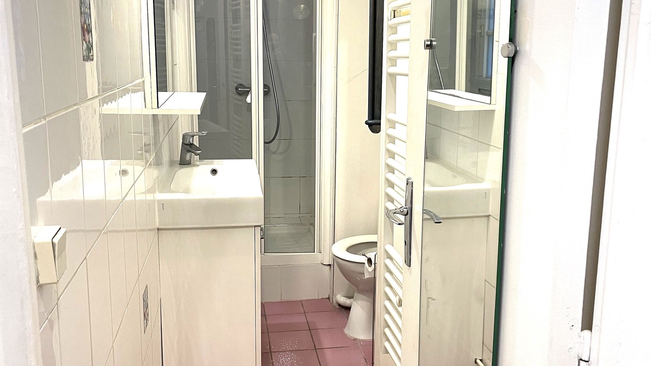 Photo of Bathroom in Pigalle