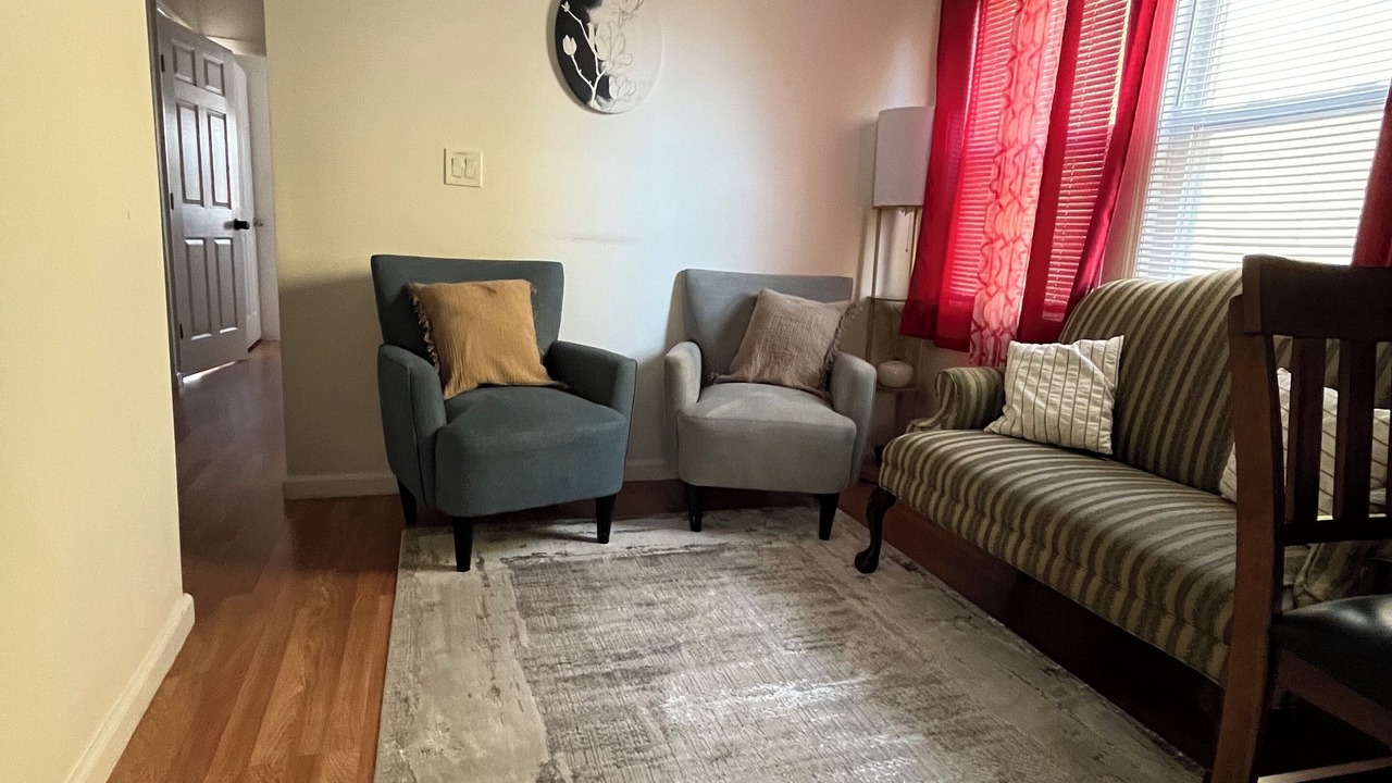 Photo of Livingroom in Elmont