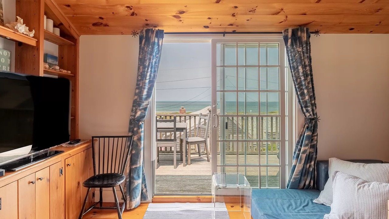 Photo of Livingroom in Madaket