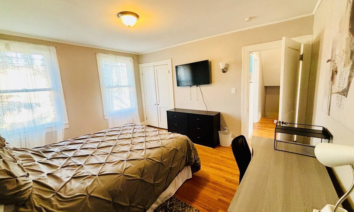 Photo of Bedroom in Detroit