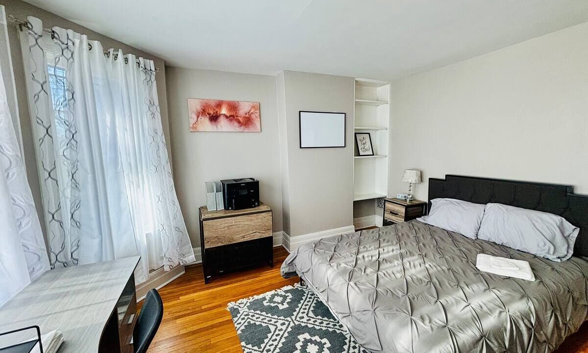 Photo of Bedroom in Detroit