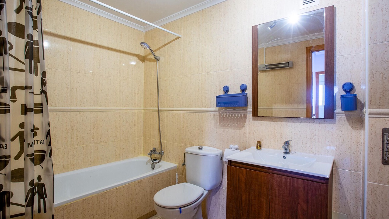Photo of Bathroom in La Florida