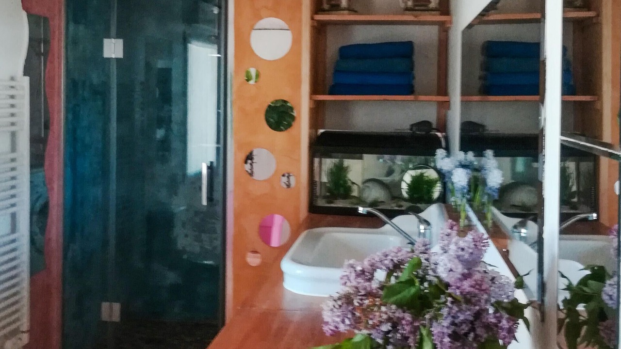 Photo of Bathroom in Landeronde