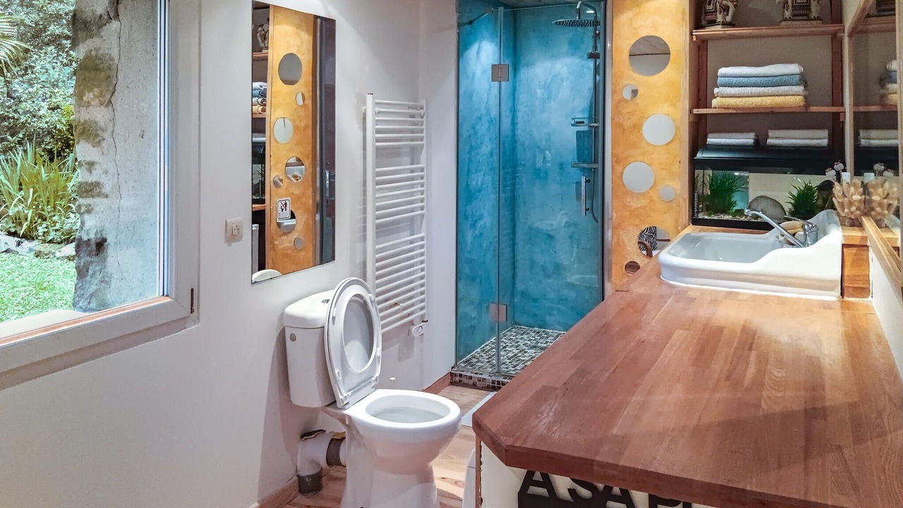 Photo of Bathroom in Landeronde