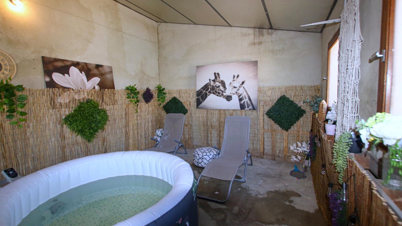 Photo of Others in Tulette