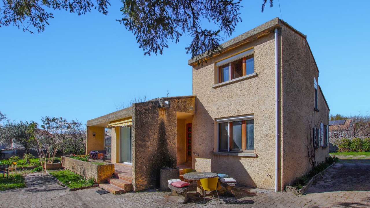 Photo of Others in Tulette